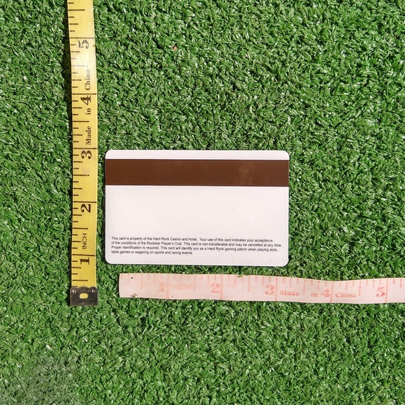 Hard Rock Hotel ROCKSTAR CLUB Guitar Pick Graphic Las Vegas Casino Players Card - Picture 3 of 3